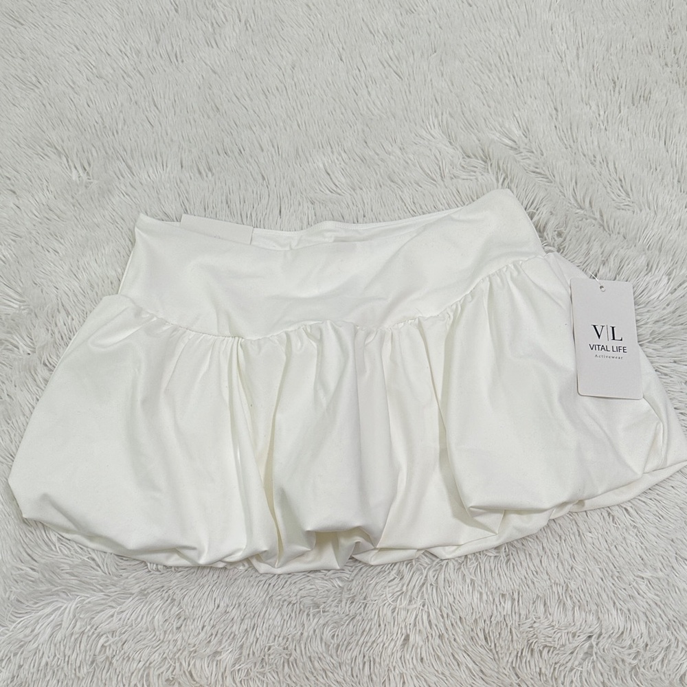 😊 NWT Vital Life Lined Bubble Skirt